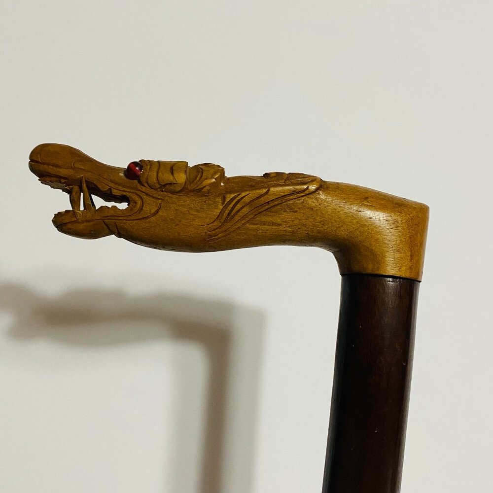 Rare & Unique VTG Wooden Hand Carved Walking Cane Red Eyes Dragon Stick Handle.